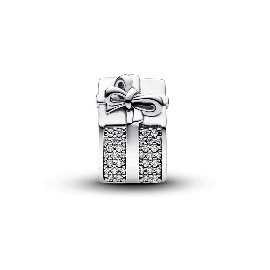 Pandora Jewelry Set Featuring Sparkling Gift Box